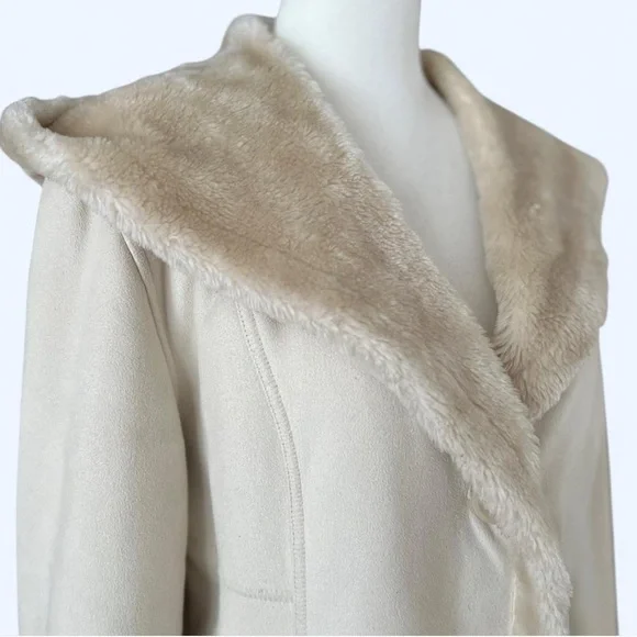 Vintage Cream Faux Fur Hooded Jacket Button Closure Cabincore Nordic Preppy - Picture 3 of 12
